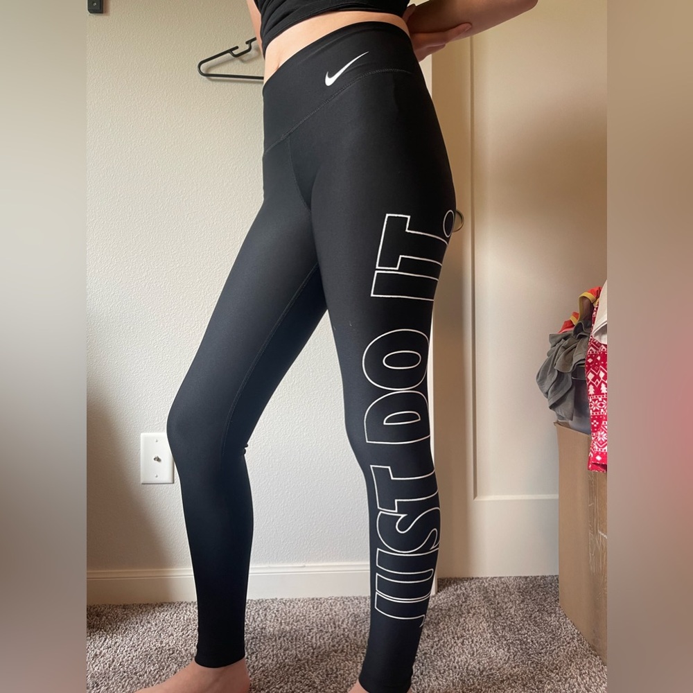 Nike leggings